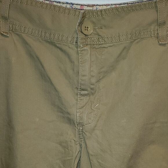 Crafted With Pride Levi's Khaki Women's Cargo Cropped Capri Pants Size 10 - Picture 5 of 12